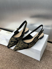 J'ADIOR SLINGBACK PUMP BLACK AND GOLD-TONE MILLEFIORI JACQUARD