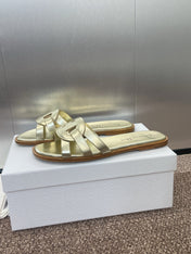 D-CLUB SLIDE SANDAL 25S IN GOLD GLOSSY CALFSKIN