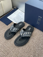 DIOR 25S ALIAS THONG SANDAL IN BEIGE BLACK CALFSKIN AND CANVAS