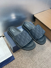 DIOR 25S ALIAS SLIDES IN BLACK CALFSKIN WITH CD OBLIQUE DARK BLUE LOGO