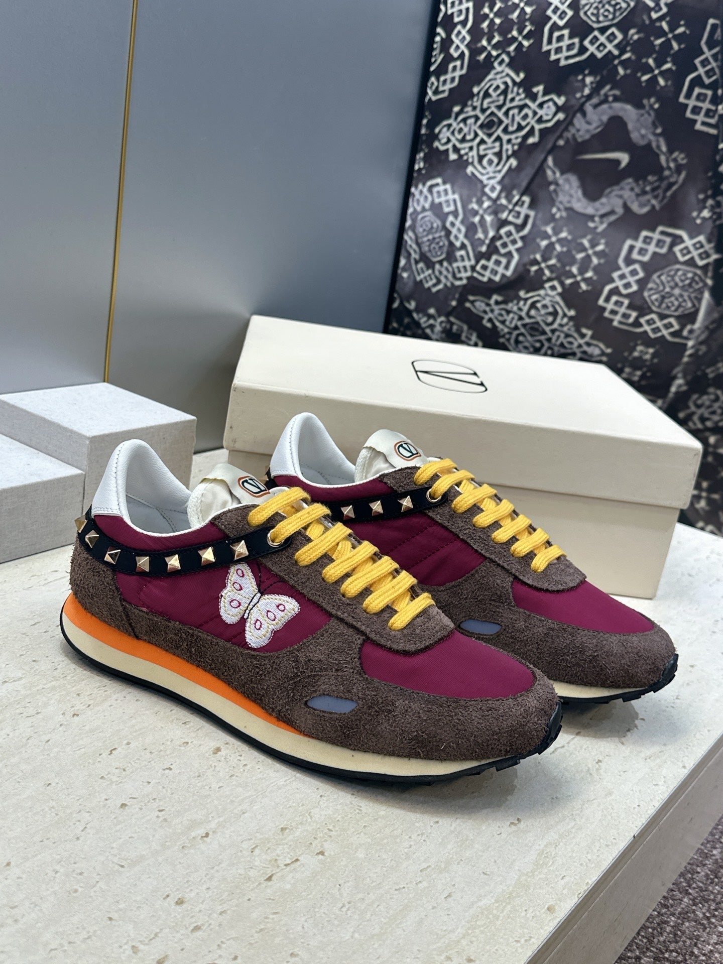 VALENTINO 26S BUTTERFLY EMBROIDERED SNEAKERS IN BROWN SUEDE & RED FABRIC