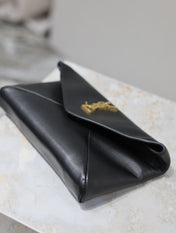 ENVELOPE CLUTCH 21 IN BLACK CALFSKIN