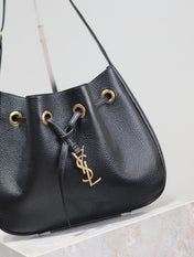 PARIS VII SMALL HOBO 30 IN BLACK GRAINED LEATHER GOLD HARDWARE