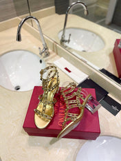 ROCKSTUD SANDAL WITH STRAP IN GOLD CALFSKIN 60 MM
