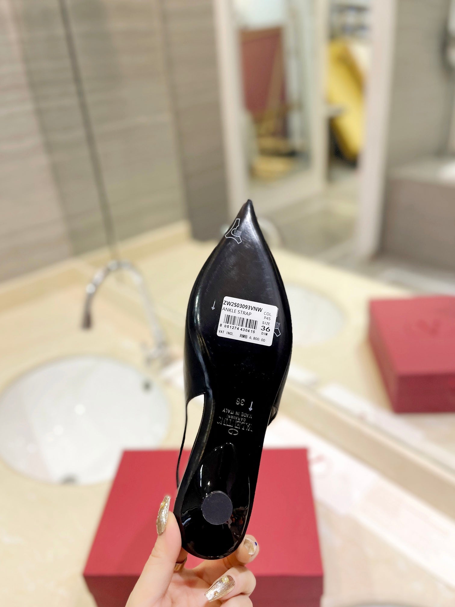 VALENTINO 26S POINTED TOE FLAT SLINGBACKS IN BLACK CALFSKIN