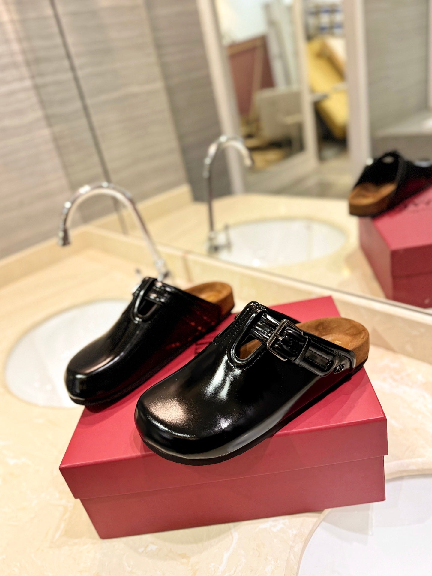VALENTINO 26S FLAT MULES IN BLACK PATENT CALFSKIN