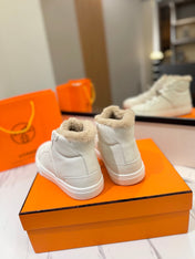 CHEALSEA BOOTS IN WHITE CALFSKIN AND FLEECE LINING