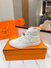 CHEALSEA BOOTS IN WHITE CALFSKIN AND FLEECE LINING
