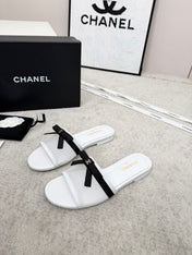 CHANEL 26S SLIDE SANDALS IN WHITE MESH AND CALFSKIN WITH BLACK RIBBON