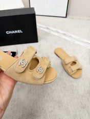CHANEL 26S DOUBLE STRAP SLIDE SANDALS IN BEIGE SUEDE AND CALFSKIN