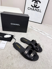CHANEL 26S DOUBLE STRAP SLIDE SANDALS IN BLACK CALFSKIN