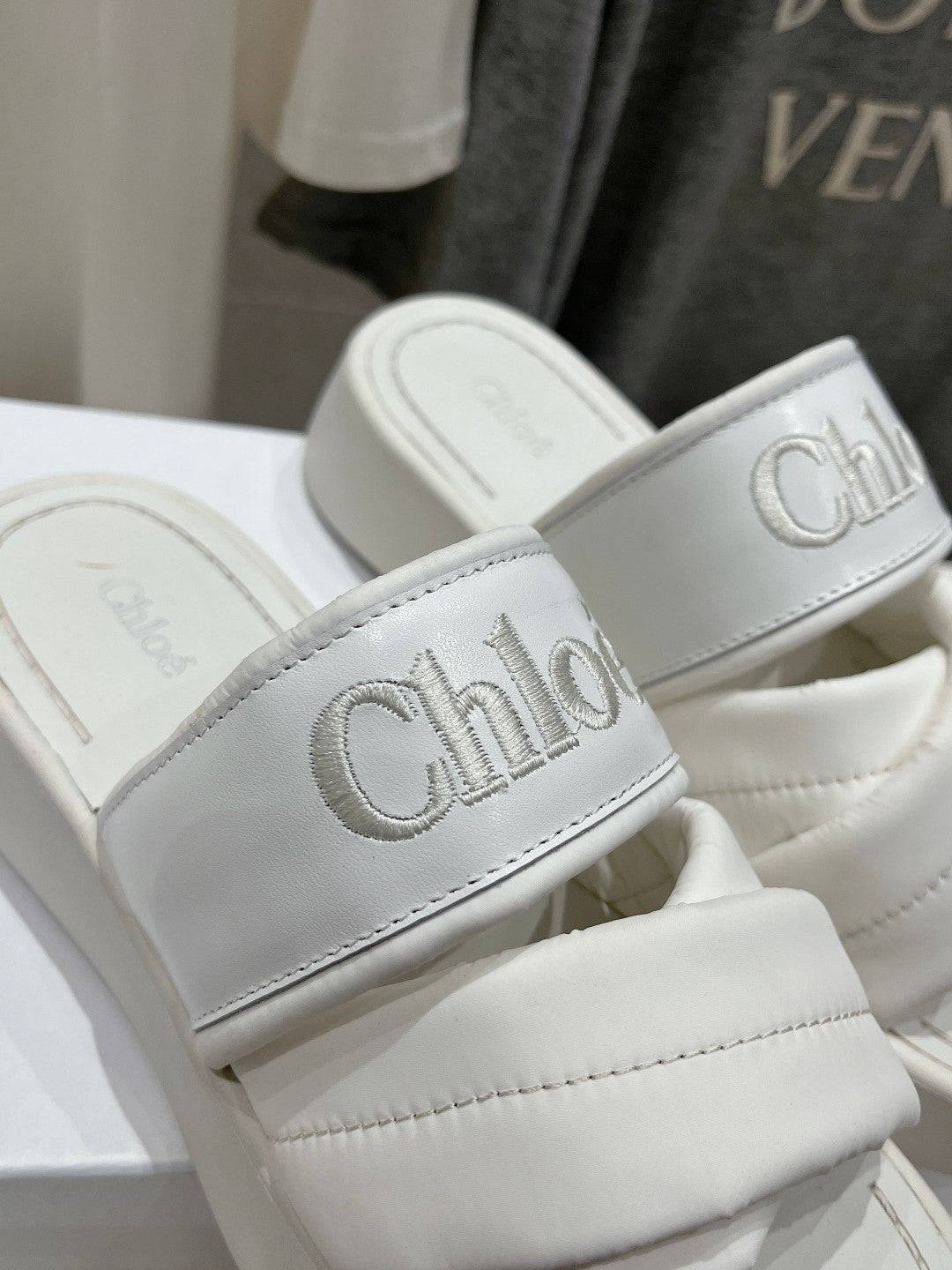 CHLOÉ MILA PLATFORM 5 CM IN WHITE NYLON WITH EMBROIDERED LOGO