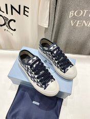 PRA PRINTED COTTON SNEAKERS WHITE AND BLACK TRIANGLE CANVAS
