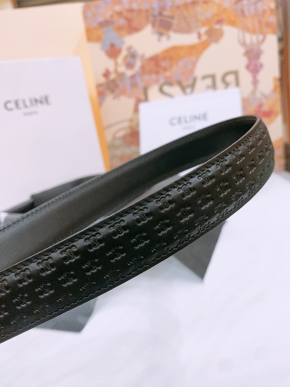 CELINE 25S TRIOMPHE BELT 25MM IN BLACK CALFSKIN DEBOSSED LOGO 570965