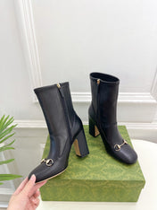 HORSEBIT ANKLE BOOTS 9.5CM IN BLACK SHEEPSKIN