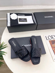 CHANEL 26S FLAT SLIDES IN BLACK LAMBSKIN WITH CC LOGO