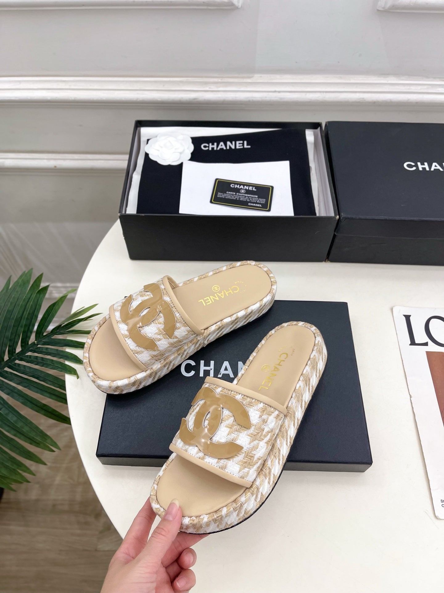 CHANEL 26S SANDALS 35 MM IN BEIGE TWEED