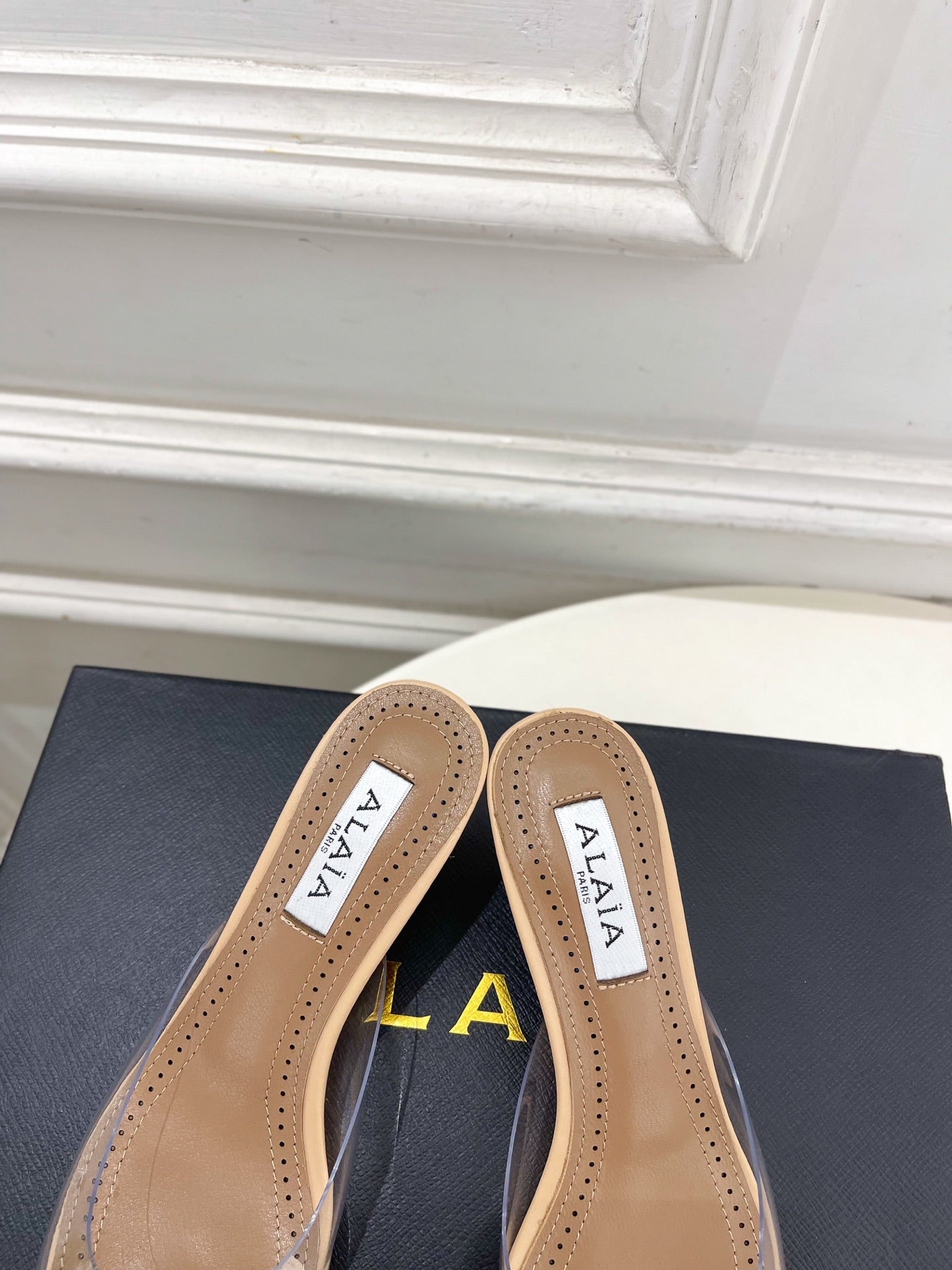 ALAIA 26S MULE HEELS 55 MM IN BEIGE LAMBSKIN AND TRANSPARENT PVC