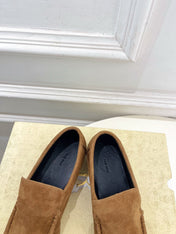 THE ROW 26S MOCCASIN LOAFERS 20MM IN COGNAC BROWN SUEDE