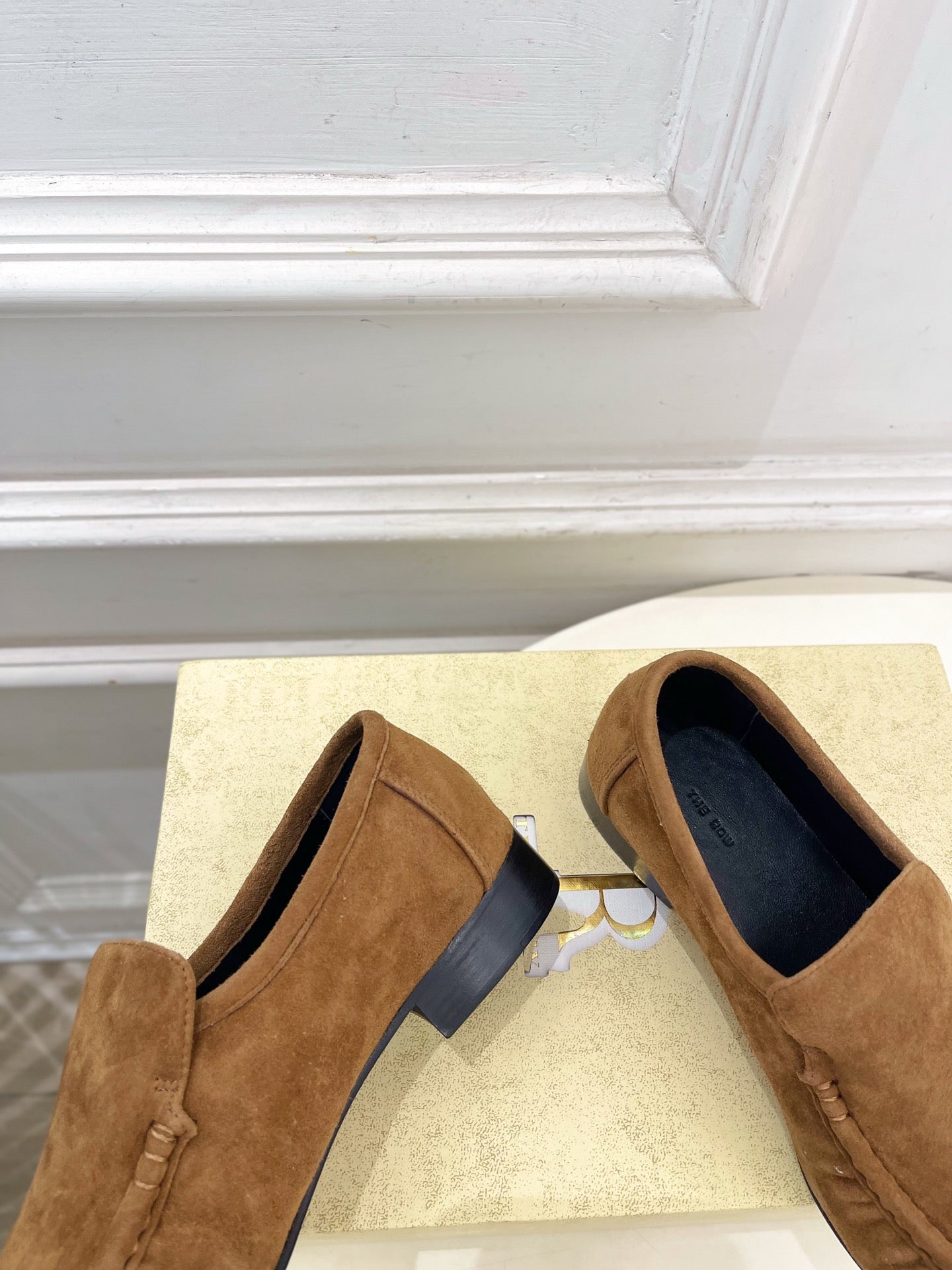 THE ROW 26S MOCCASIN LOAFERS 20MM IN COGNAC BROWN SUEDE