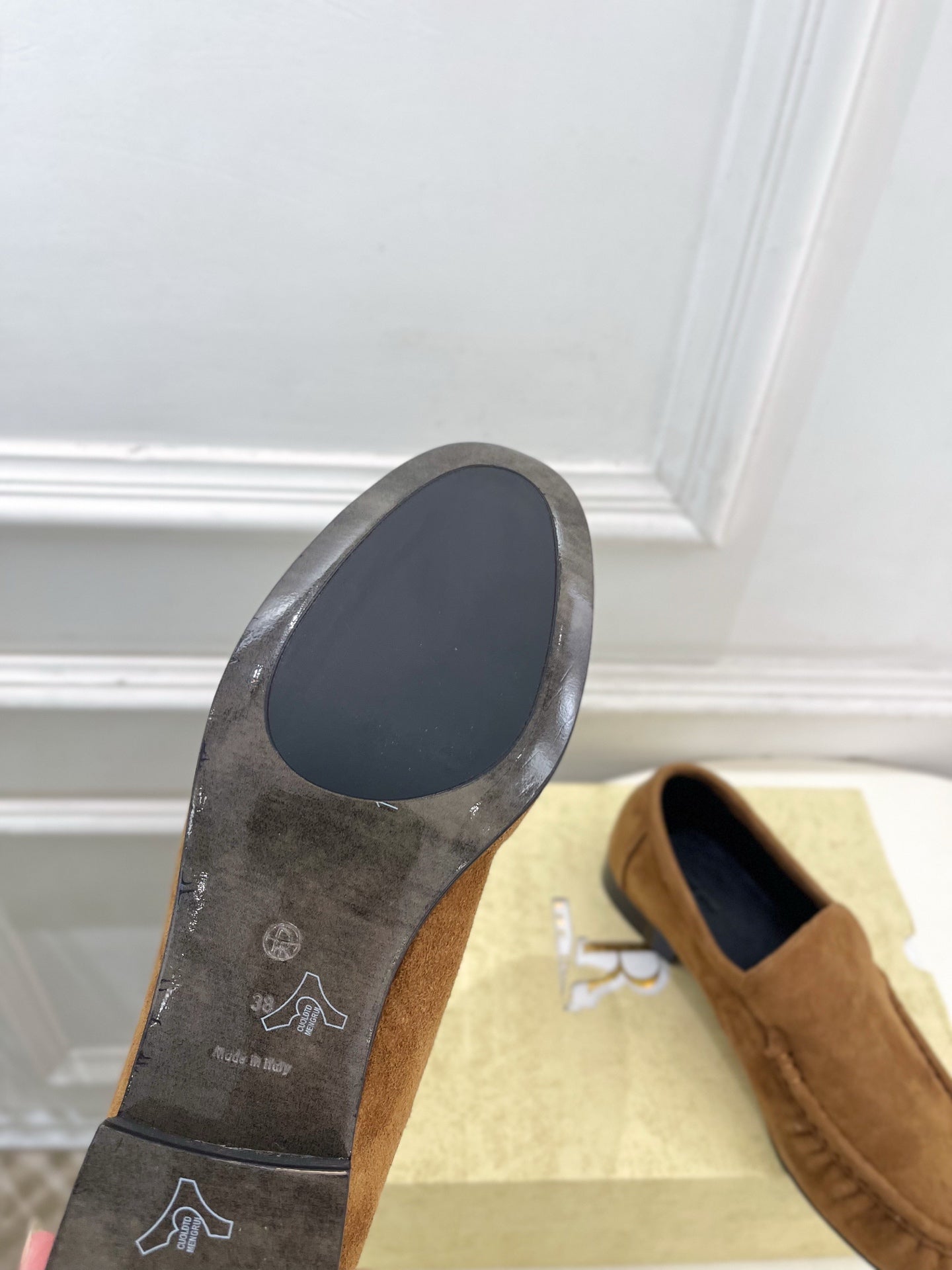 THE ROW 26S MOCCASIN LOAFERS 20MM IN COGNAC BROWN SUEDE