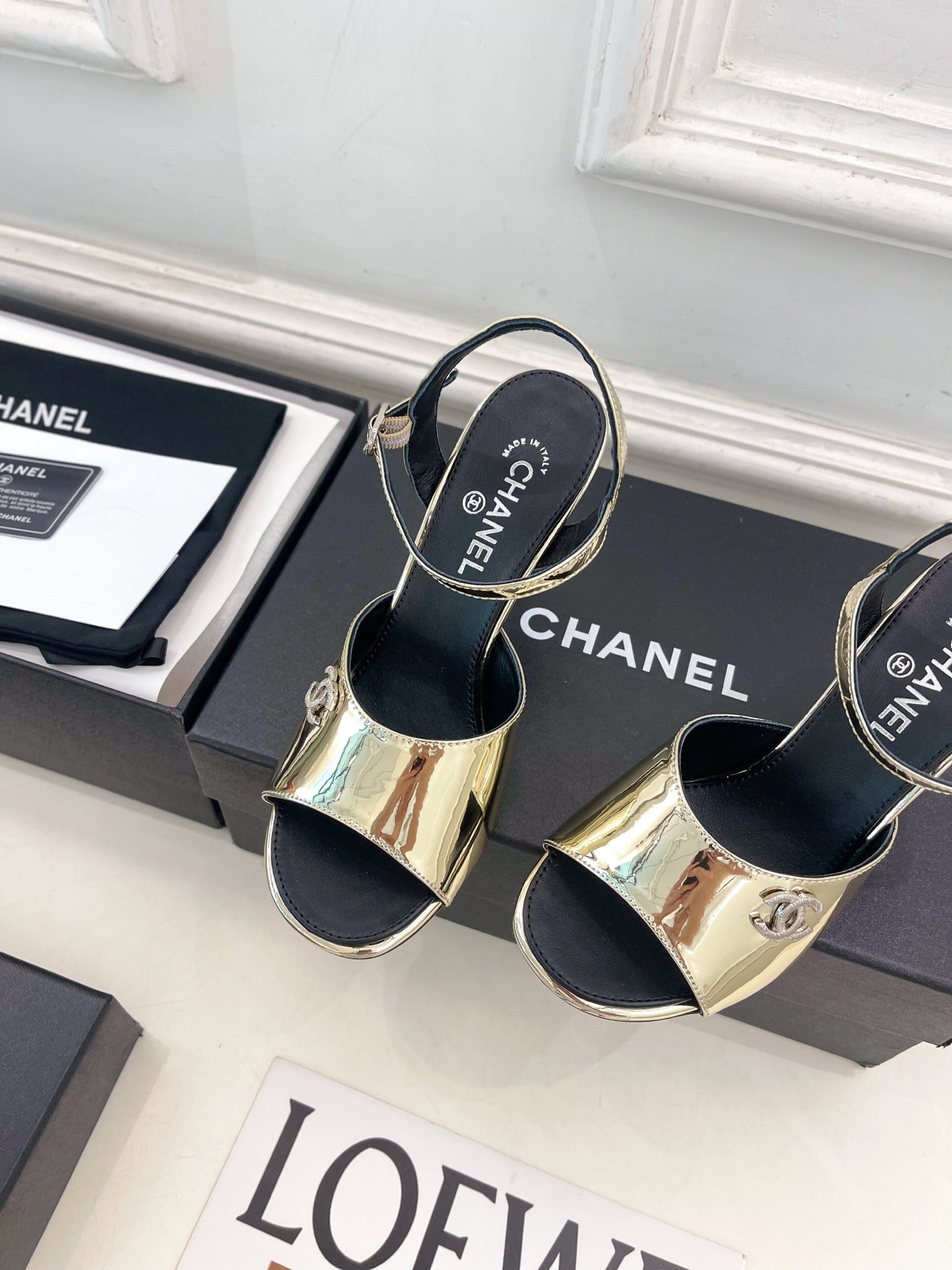 CHANEL 26S HIGH HEEL SLINGBACK SANDALS 90 MM IN GOLD LAMBSKIN WITH CC LOGO