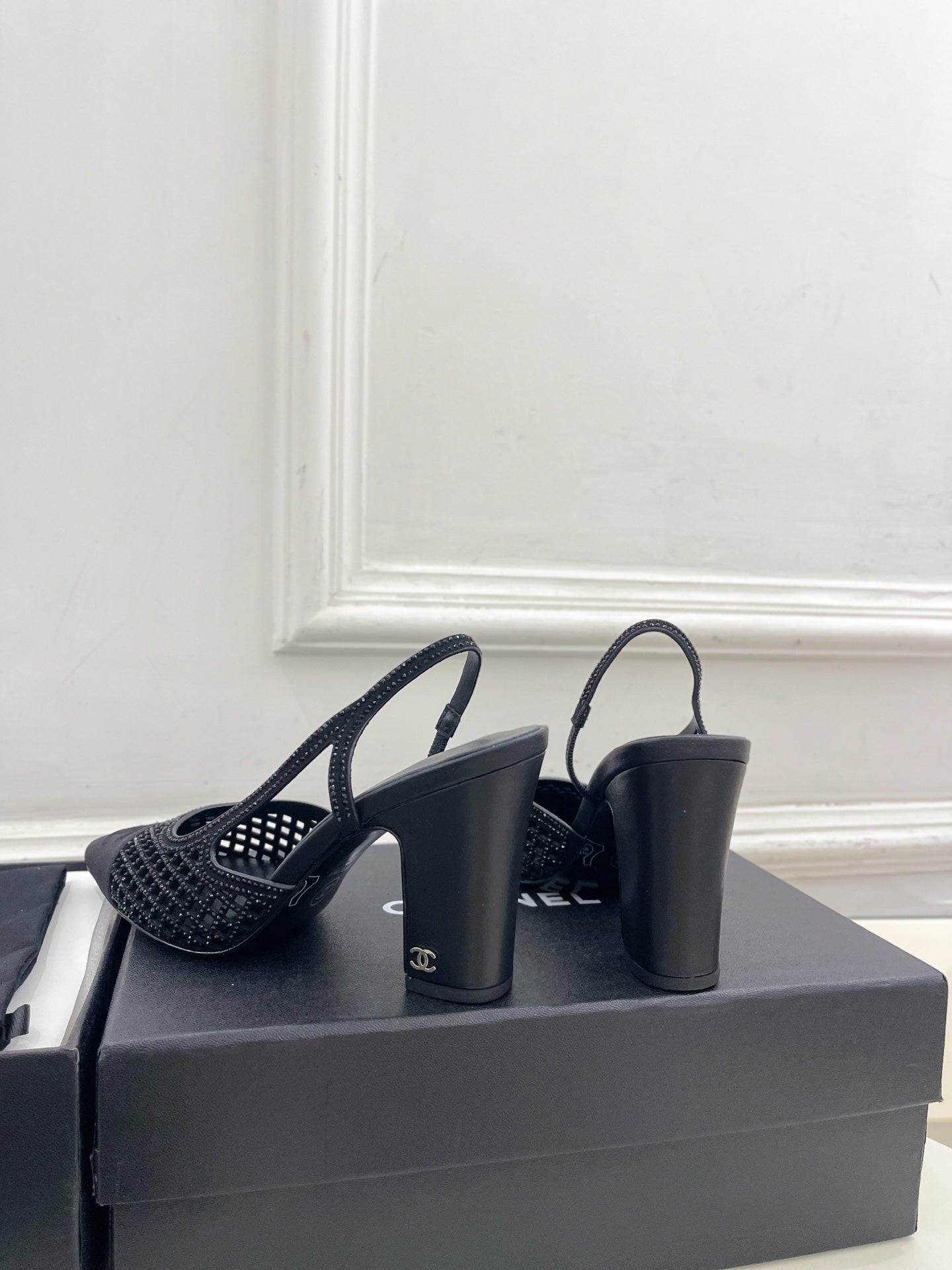 CHANEL 26S POINTED TOE HIGH HEEL SLINGBACK PUMPS 90 MM IN BLACK MESH