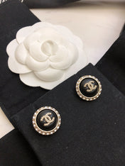 CHANEL 26S DOUBLE C LOGO BLACK ENAMEL CRYSTAL FRAME STUD EARRINGS IN GOLD METAL 633330