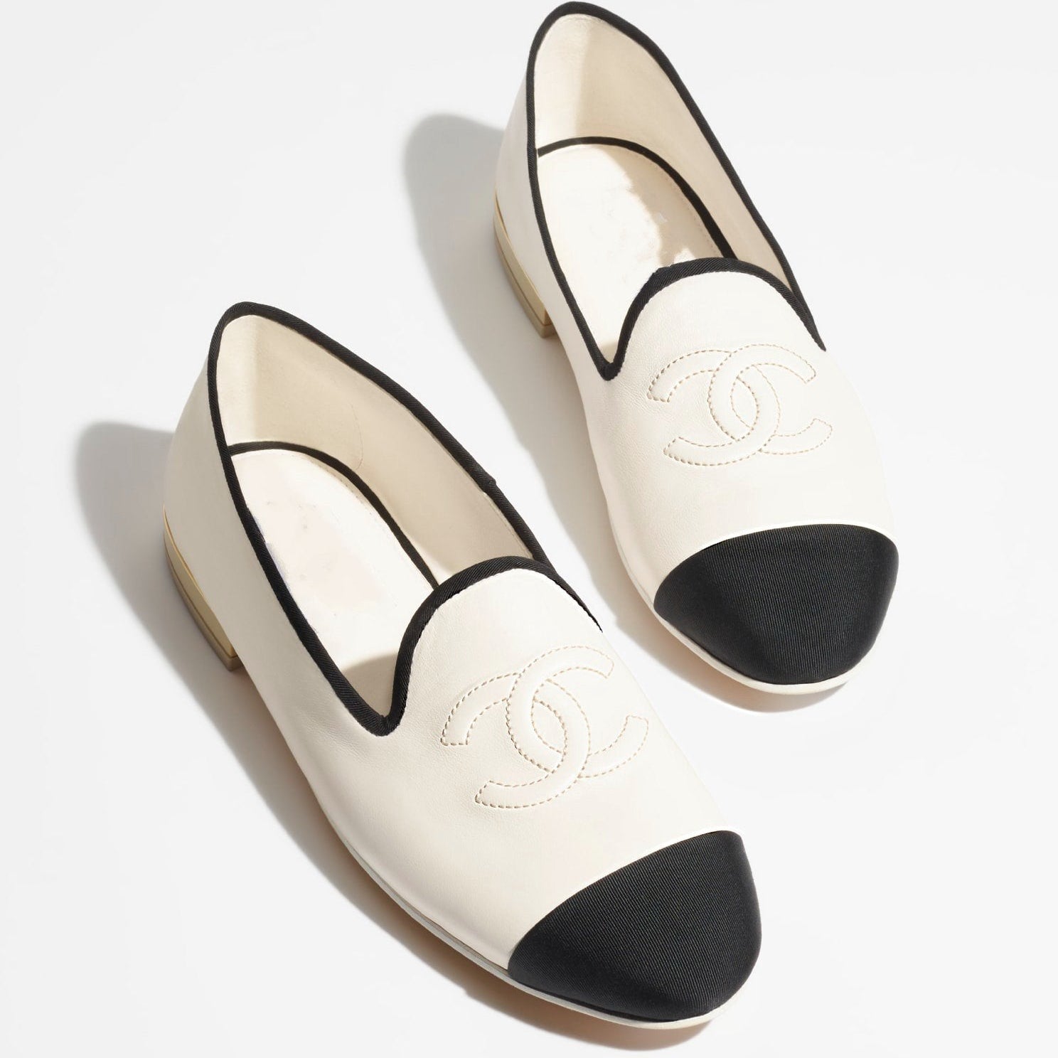 moccasins-white-black-lambskin-g.jpg