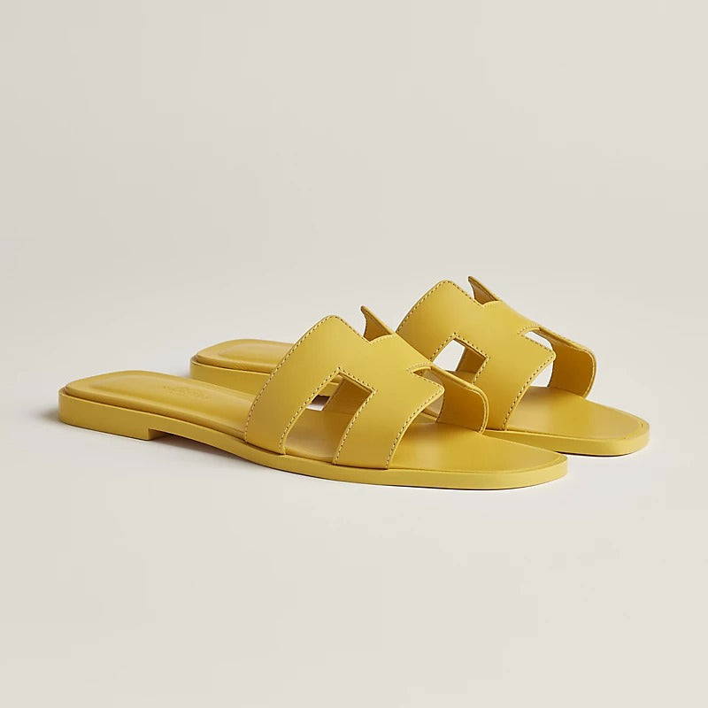 oran-sandal--202230Z8R-front-wm_a5f15f15-7bc0-416b-a7c5-6b1004f855f8.jpg