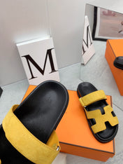 Chypre Sandal Yellow